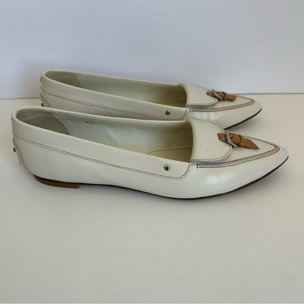 TODS cream woamas flats